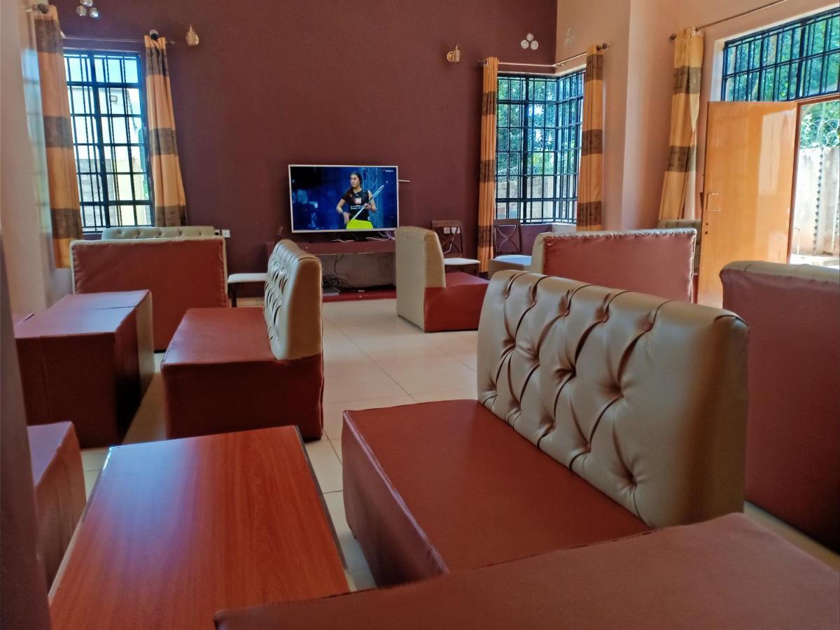 The Peak Meadows Hotel Nyeri Buitenkant foto