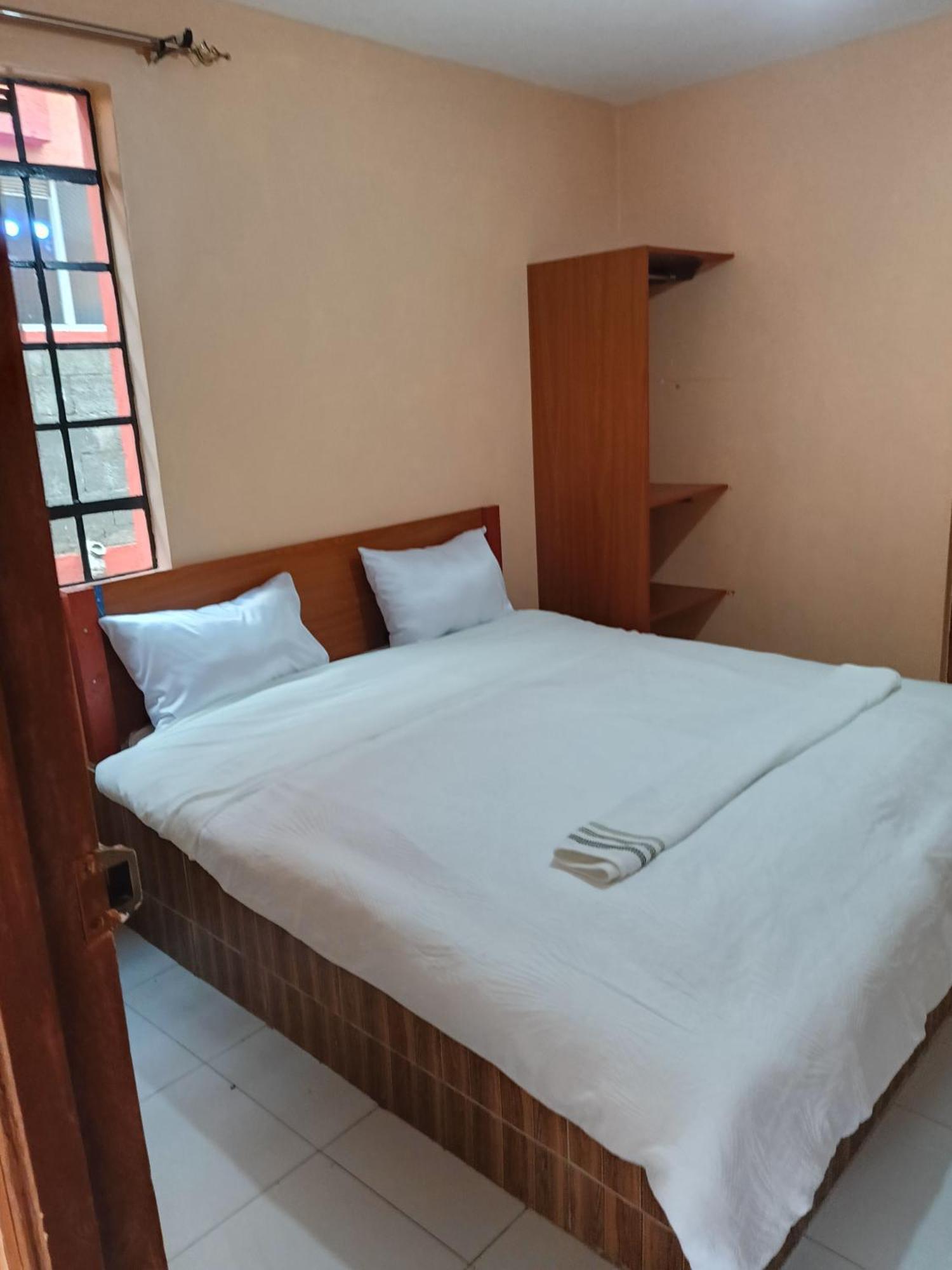 The Peak Meadows Hotel Nyeri Buitenkant foto